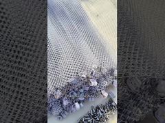 কাস্টমাইজযোগ্য তারের ব্যাস সহ ধাতব জাল পর্দা দেখুন যা রুম ডিভাইডারগুলির জন্য উপযুক্ত, ছিদ্রের আকার ৬ মিমি - ২০ মিমি, প্রদর্শনী